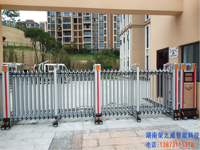 長沙伸縮門,長沙電動(dòng)門,長沙電動(dòng)伸縮門,長沙伸縮門,長沙電動(dòng)伸縮門廠